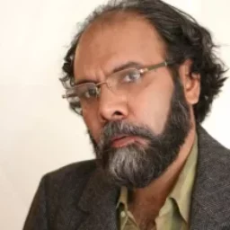 امیر دژاکام