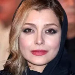 ساره بیات