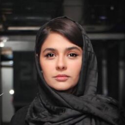 مینو آذرمگین